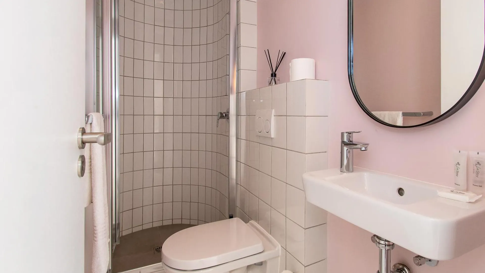 Spectacular 1 Bedroom Flamingo Cape Town Daire